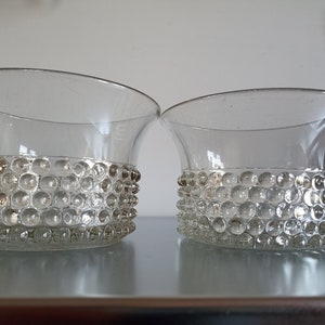 Vintage 2 Sara Hopea design Näppylä (Noppskål) for Nuutajärvi glasfactory moulded glass bowls
