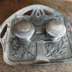 GESCHUTZT Antique Art Nouveau Brass / Cast Metall Floral Motif Inkwell 1920s Jugendstil