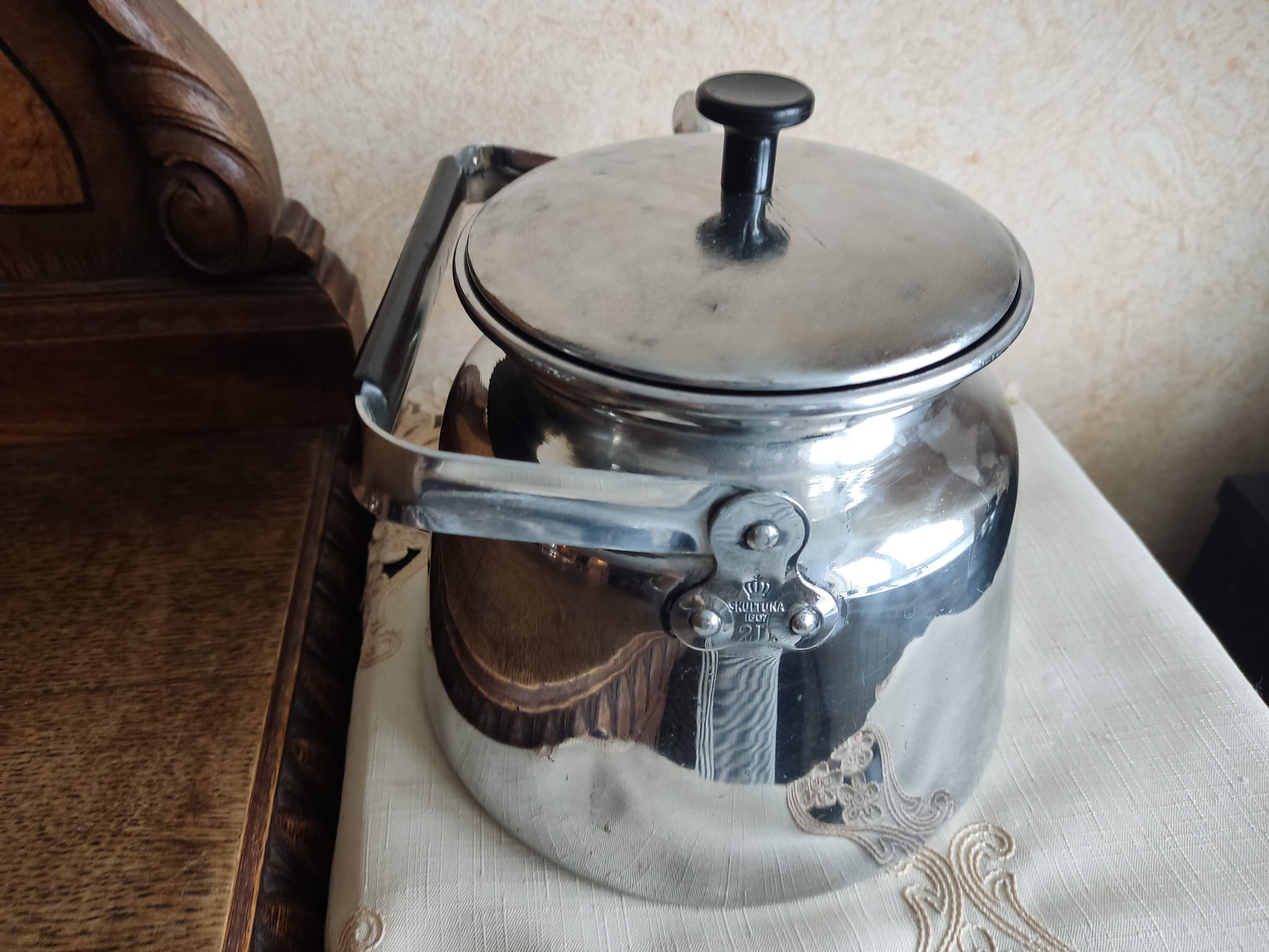 Skultuna 1607 Aluminium Kettle Swedish 2L Folding Handle