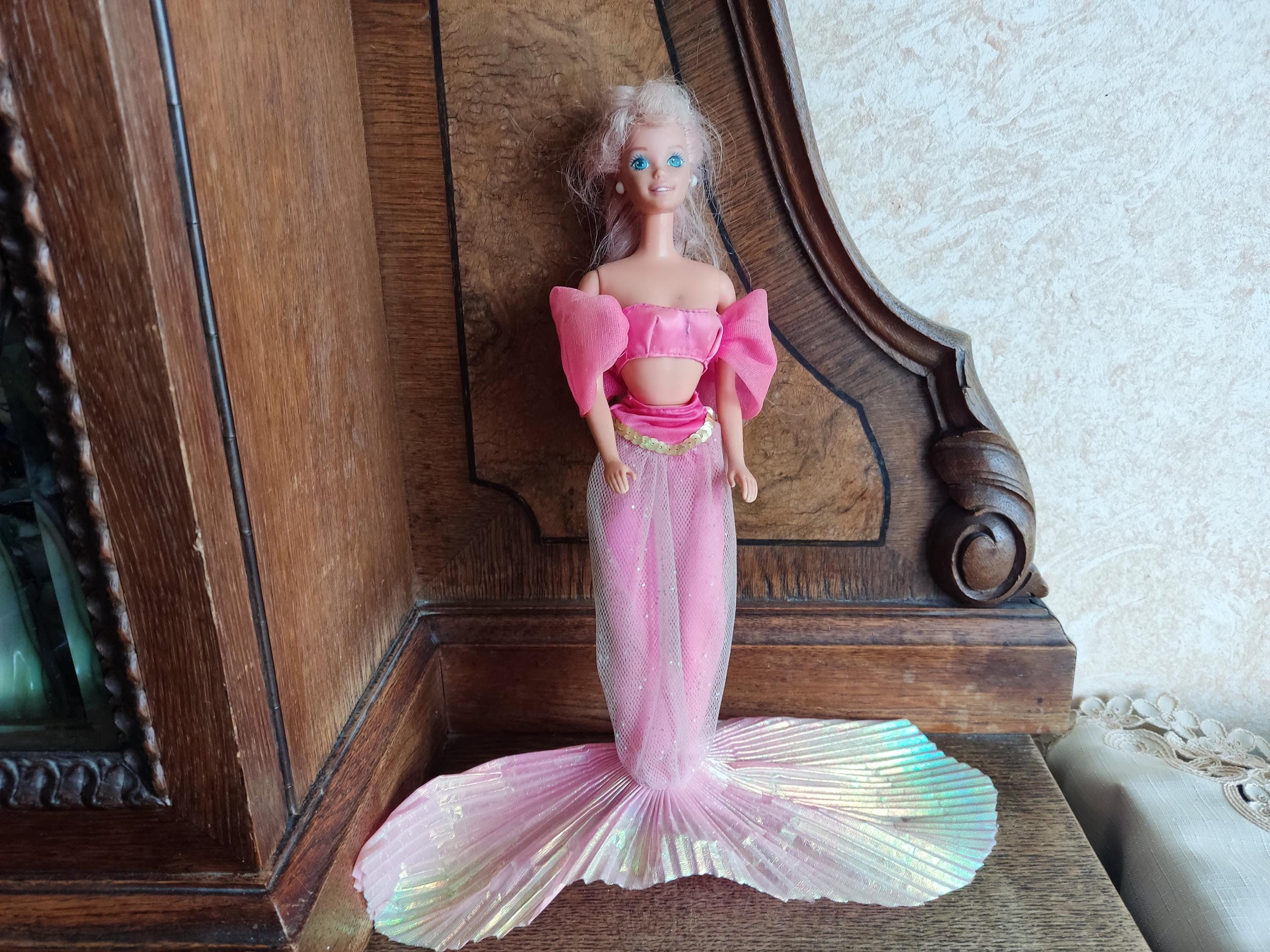 Vintage 1991 Mermaid Barbie Doll Pink Tail Mattel Inc. 1976