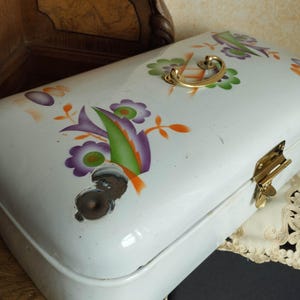 Vintage 1930s German Enamel Bread Box – Hand-Painted Floral Design – Metal Storage Tin