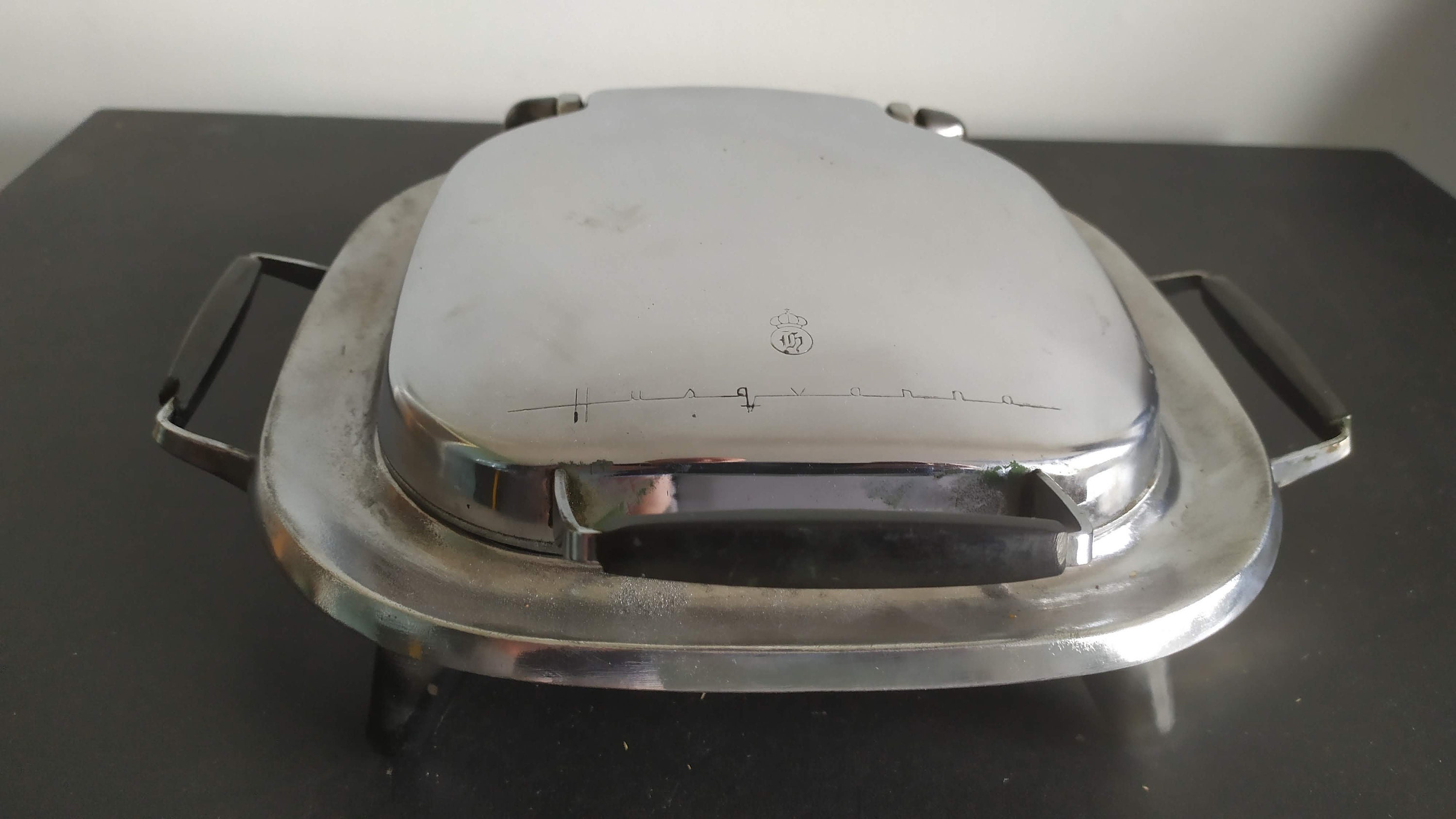Vintage Husqvarna Swedish Vintage Waffle Iron Maker in Good