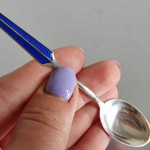 Antieke Scandinavische 916 H sterling zilver blauw emaille kleine lepel jaren 1900