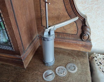 1920年代 スウェーデン 鋳鉄ワッフルメーカー Husqvarna Vintage Husqvarna Swedish Vintage Waffle Iron Maker in Good