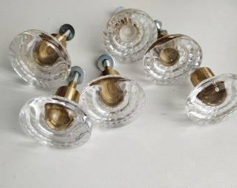 Juego de 6 pomos vintage de latón y vidrio transparente sueco de 1950 Miller