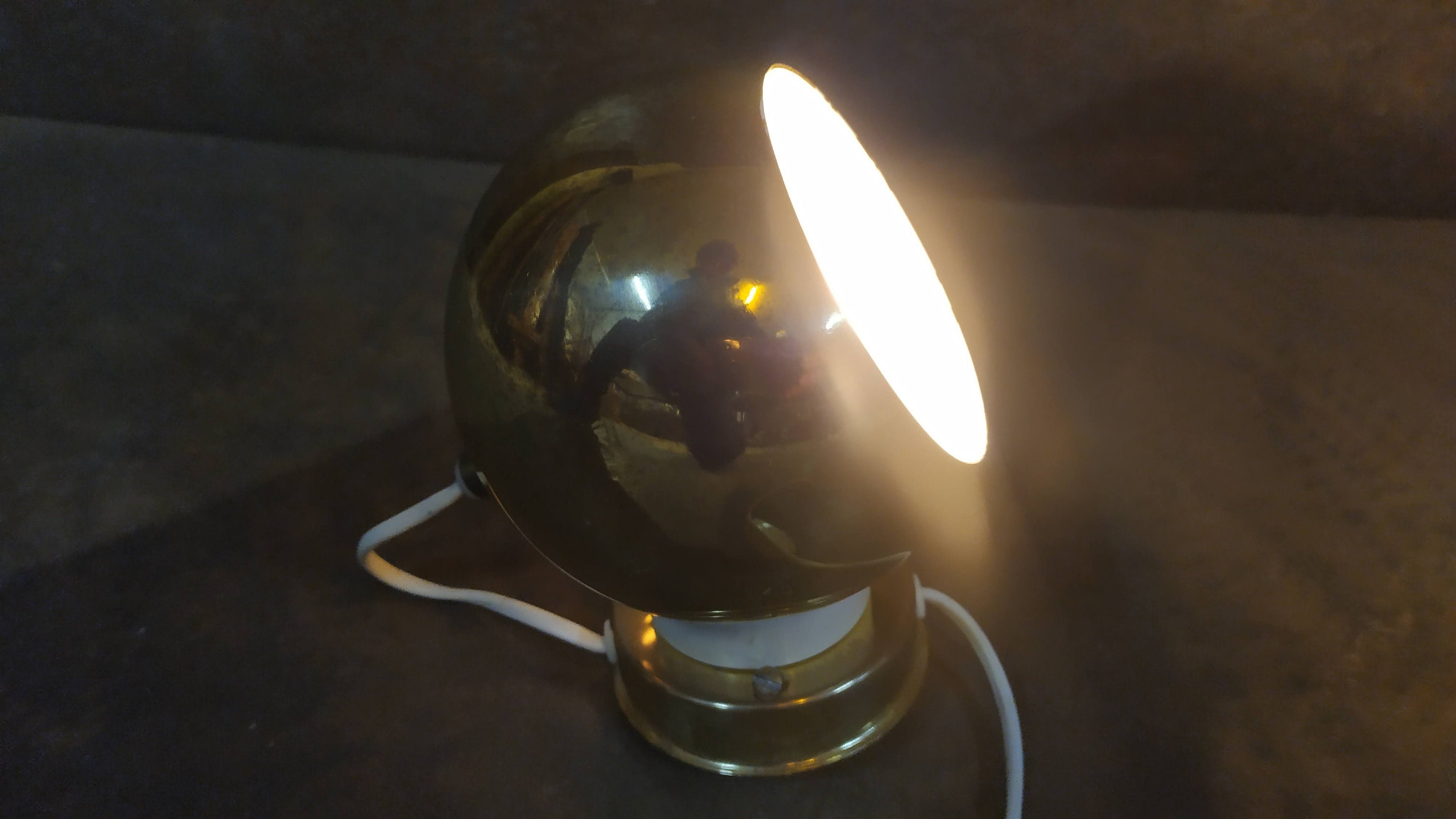 The Magnetic Lamp – SHOPLICHT