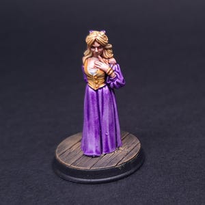 Innocent Lady NPC Thief Beautiful Female painted Dungeons and Dragons Mini RPG Tabletop Miniature DnD Painting Pathfinder 5e DnD gift