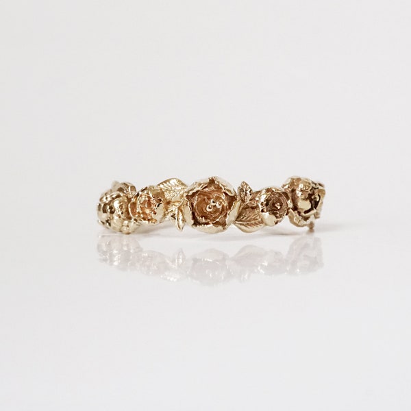 14K Solid Gold Peonies Flower Ring. Floral Ring