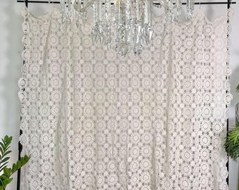 80x56 Crochet Lace Bedspread Coverlet Blanket Tablecloth  Vtg Grannychic Cottagecore French Country Ivory