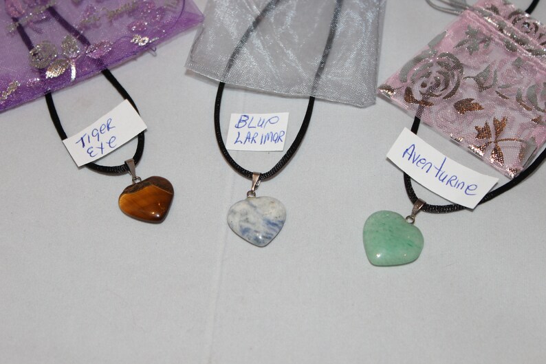 12 heart pendants Stones come from the world Heart from around the world FREE SHIPPING decorative Gift bag included