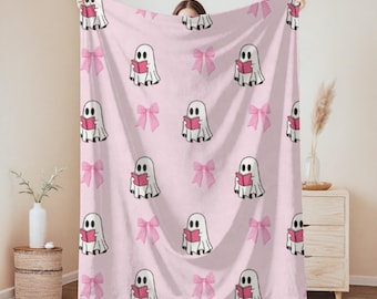 Gemütliche Lesegeisterdecke für Halloween, Bücherwurmdecke, weiche Decke, süße Geisterdecke, Kaffeegeisterdecke, gemütliches Geschenk, Buch