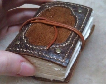 Mini Grimoire A8 / Miniatur Lederbuch
