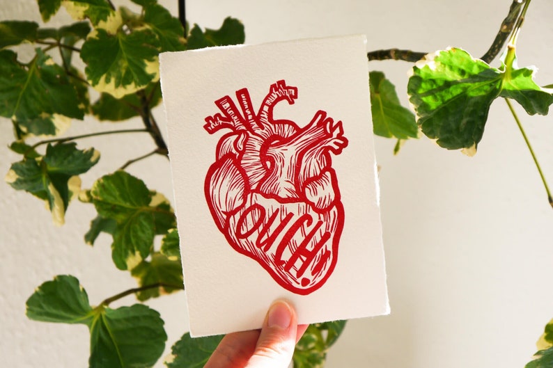 Linoprint red heart anatomical OUCH DIN A6 postcard format 10.5 x 14.8 cm image 1