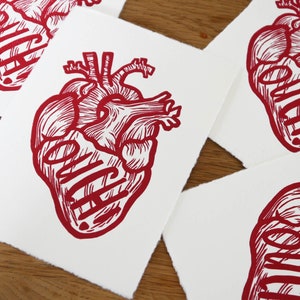 Linoprint red heart anatomical OUCH DIN A6 postcard format 10.5 x 14.8 cm image 6