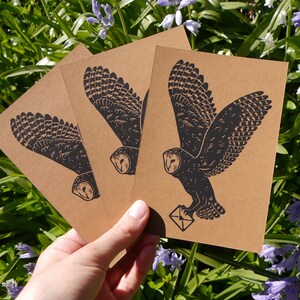 Kraft cardboard postcard owl with letter, hand-printed DIN A6 3 Karten