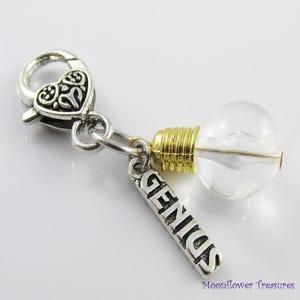 Light Bulb Moment Genius Clip on Charm for Lanyard Keychain Bag or Zipper Pull