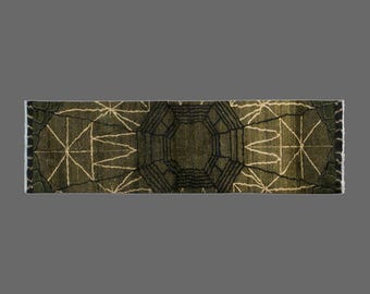 Antique Oushak Runner Rug: Handwoven Turkish Wool, Muted Colors