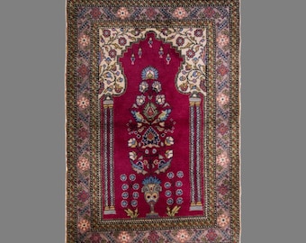 Vintage Turkish Prayer Rug, 3x4.3 ft, 91x132 cm, Handmade Anatolian Wool Rug