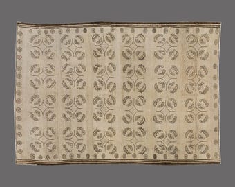 Vintage Turkish Rug 6x9: Handwoven Wool Carpet, Botanical Design