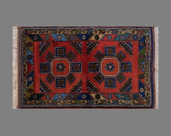 Vintage Turkish Prayer Rug, 2.7 x 4.3 ft, 82 x 130 cm, Handwoven Wool Double Medallion Rug