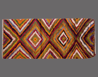 Handmade Wool Shaggy Rug: Bohemian Beni Ourain Style, 4.5x10 ft