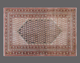 Medium 60+ Year Old Turkish Oushak Rug | 135x211 cm (4.4 x 6.9 ft)