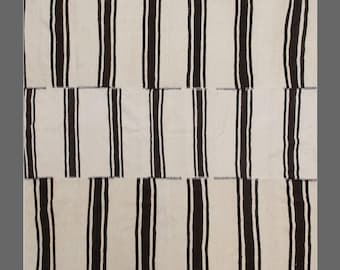 One-of-a-Kind Minimalist Turkish Kilim Rug 205x205 cm | 6.7x6.7 ft | 60+ Year Vintage