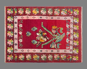 Vintage Konya Karapinar Rug, 4.7 x 6 ft Handmade Wool Rug, Turkish Floral Area Rug