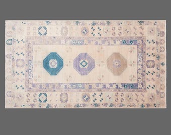 Medium 60+ Year Old Turkish Oushak Rug | 142x250 cm (4.7x8.2 ft)