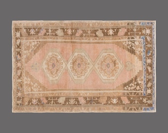 Sunbaked Geometry, Vintage Turkish Rug, 5 x 9 ft Rug, Vintage Rug