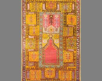 Vintage Konya Prayer Rug, 3.9 x 5.2 ft Handmade Wool Rug, Turkish Anatolian Prayer Rug