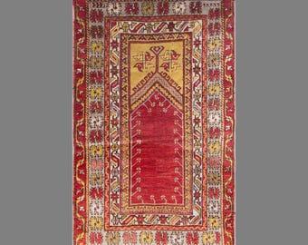 Vintage Konya Prayer Rug, 3.5 x 5.4 ft Handmade Wool Rug, Turkish Anatolian Mihrab Seccade Rug
