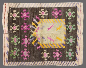 3'9"x4'7" ft Vintage Handmade Wool Tulu rug,Moroccan Beni Ourain Rug