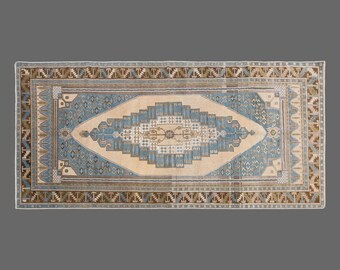 Vintage Turkish Rug – 5'2"x 11'4" – Handwoven Wool on Wool – Antique Oushak Runner – Boho Area Rug – Oversized Hallway Rug – Oriental Design