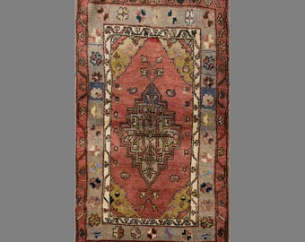 Vintage Turkish Prayer Rug, 3 x 4.8 ft, 90 x 145 cm, Handwoven Wool Mihrab Rug