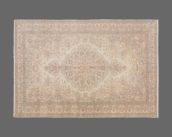 Authentic Vintage Anatolian Handwoven Wool Rug – 197x288 – 1960s Turkish Nomadic Craft with Natural Plant-Based Dyes, Bohemian Tribal Design