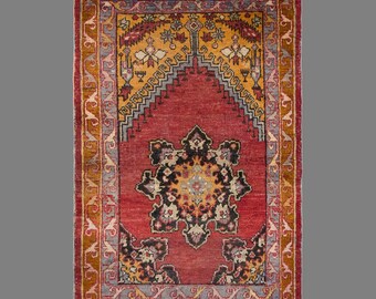Vintage Turkish Prayer Rug, 3 x 3.9 ft, 90 x 120 cm, Handwoven Wool Mihrab Rug