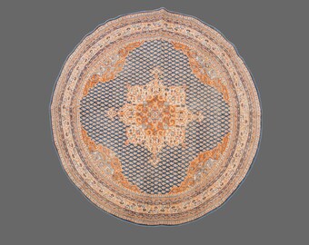 Vintage Round Kayseri Rug Ø7'7 | 232 cm Circular Wool Rug • Bohemian Handwoven Carpet • 1960s Anatolian Nomadic Design