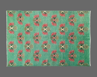 Vintage Turkish Oushak Rug: Large Bohemian Area Rug (4.11 x 7.9 ft.)