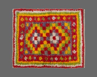 4x4 Hasan Mountain Region Rug, Vintage Handmade Wool Rug, Tulu Flokati Rug