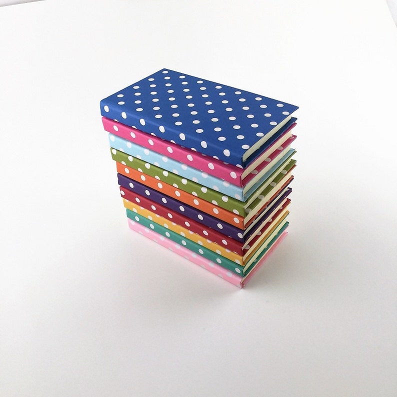 10 colors to choose from Large Dot Pattern Sticky Notes Book 3x5