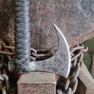 Hand-forged Fantasy Conan Axe &quot;Tauranic Axe&quot; made of carbon steel, with straight shaft and leather handle