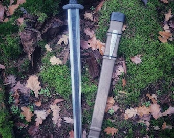 Espada vikinga de fantasía forjada a mano
