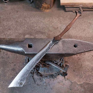 Espada Dao afilada y forjada a mano, hecha de acero al carbono.