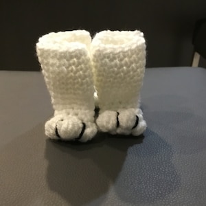 Crochet Cat Paw Chair Socks White