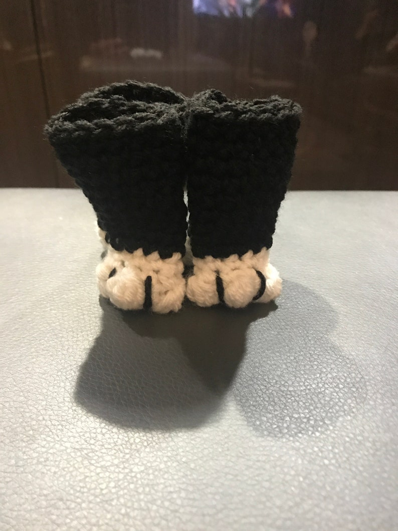 Crochet Cat Paw Chair Socks Black