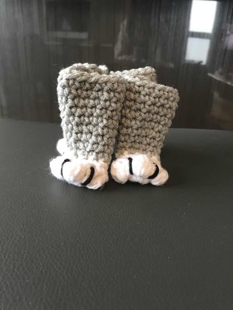 Crochet Cat Paw Chair Socks Grey