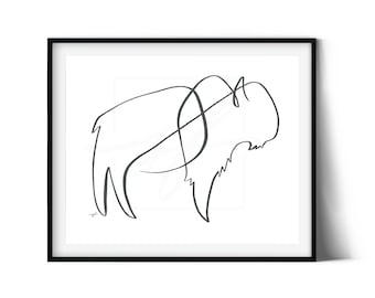 Può includere: Un disegno in bianco e nero di un bufalo, incorniciato in una cornice nera.