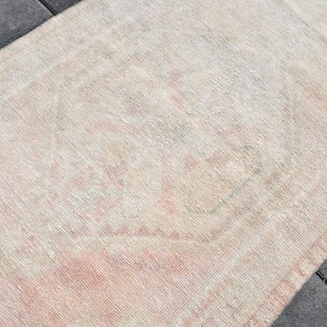 Vintage Turkish Wool Runner Rug: Hand-Knotted Pastel Oushak (3x6 ft)
