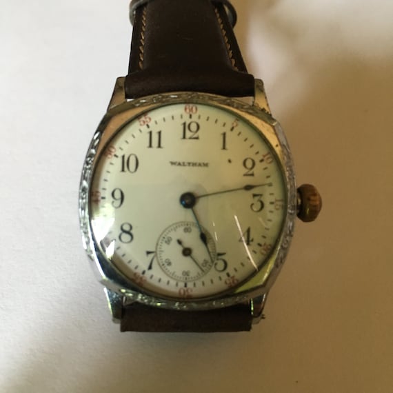1900's Waltham Art Deco mens wrist watch